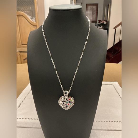 Heart Shaped Silver Tone Pendant Necklace - Picture 2 of 4